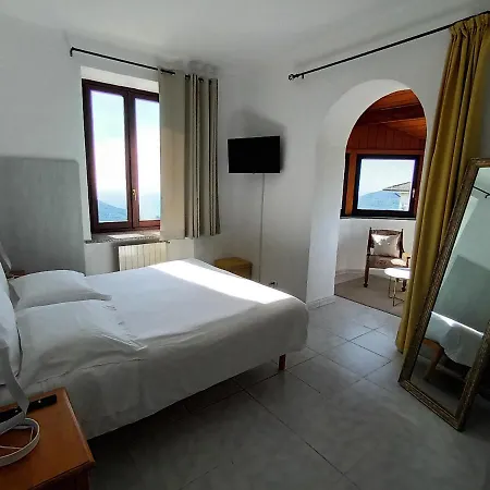 Lunardini Guest house *